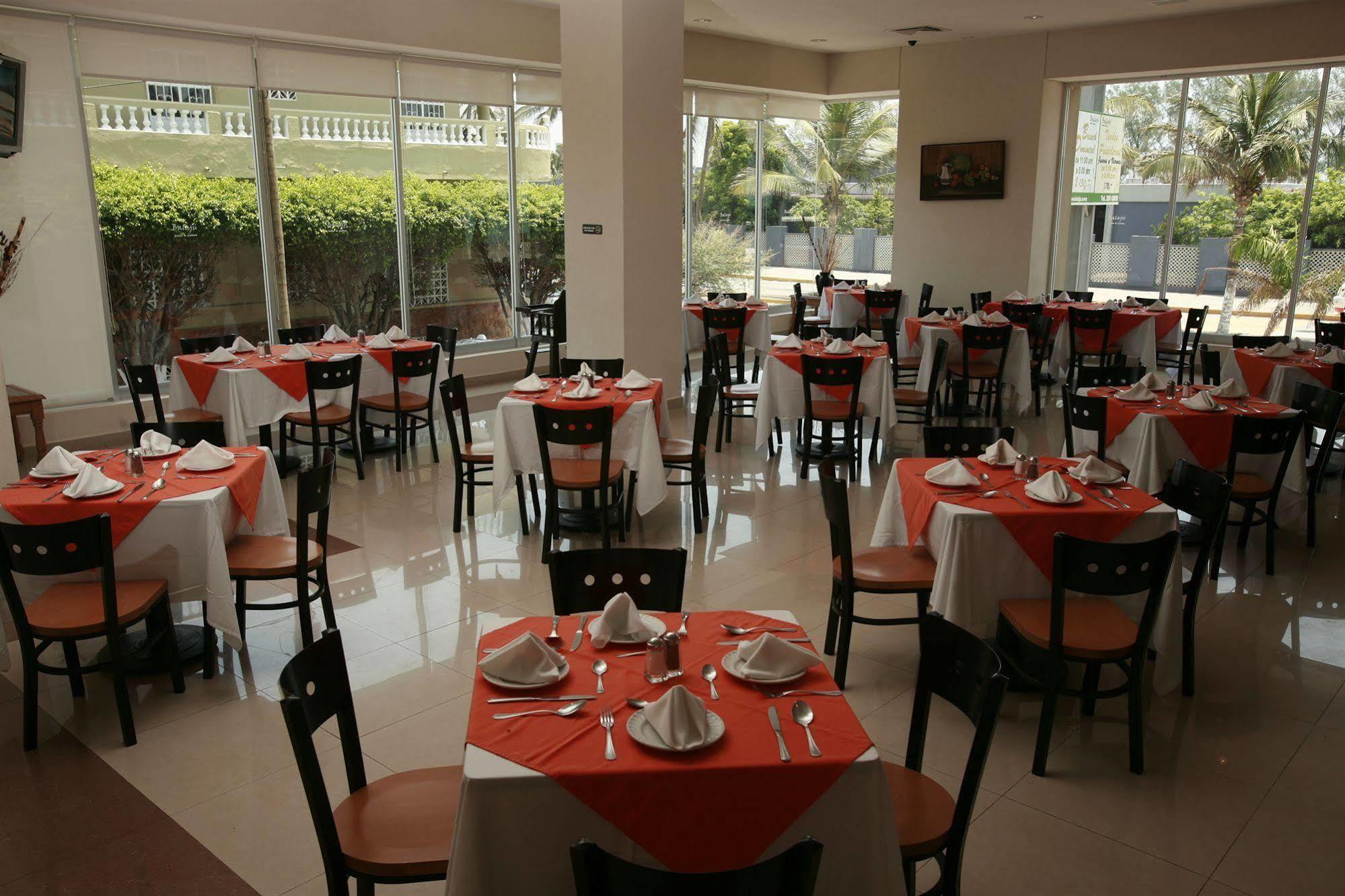 Balaju Hotel & Suites فيراكروز المظهر الخارجي الصورة
