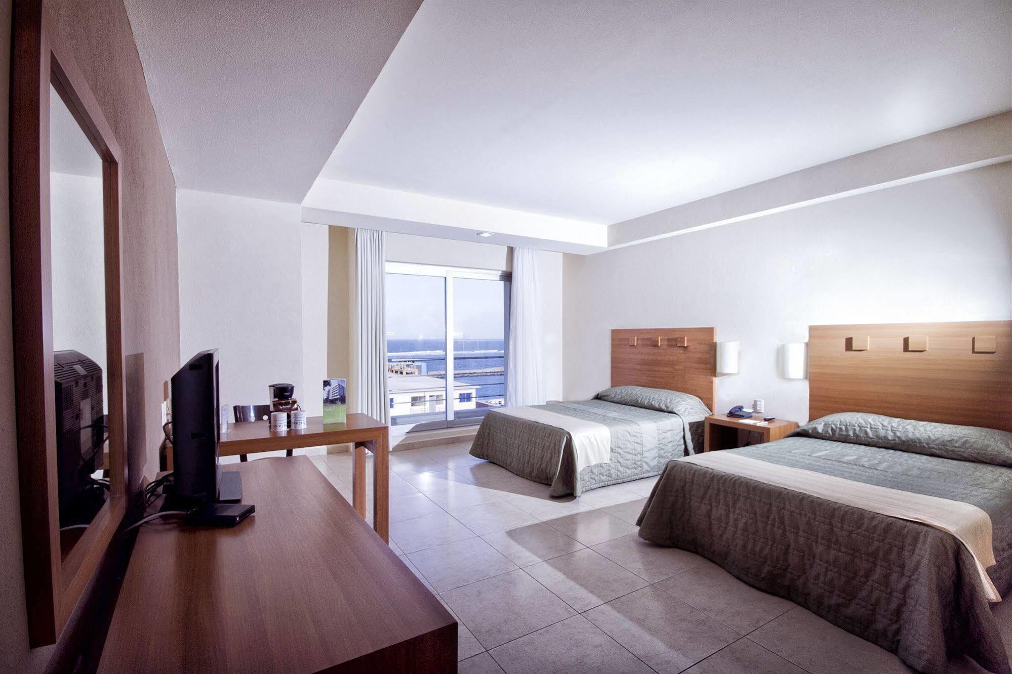 Balaju Hotel & Suites فيراكروز المظهر الخارجي الصورة